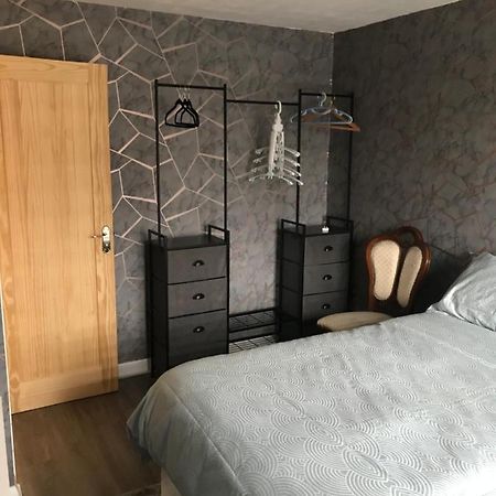 Double Room Next To Burnham Elizabeth Line Station Слау Екстериор снимка