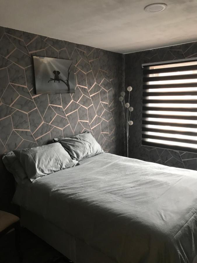 Double Room Next To Burnham Elizabeth Line Station Слау Екстериор снимка