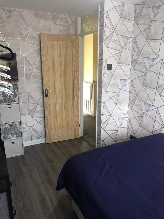 Double Room Next To Burnham Elizabeth Line Station Слау Екстериор снимка